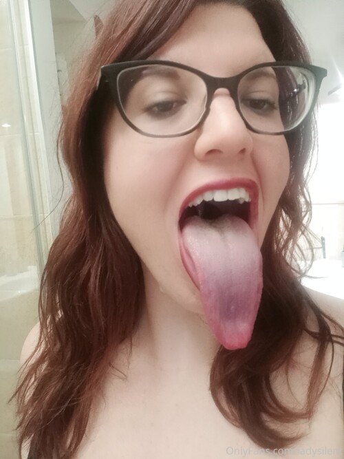ladysilent-tongue-037d76e814a8cd34f6.jpg